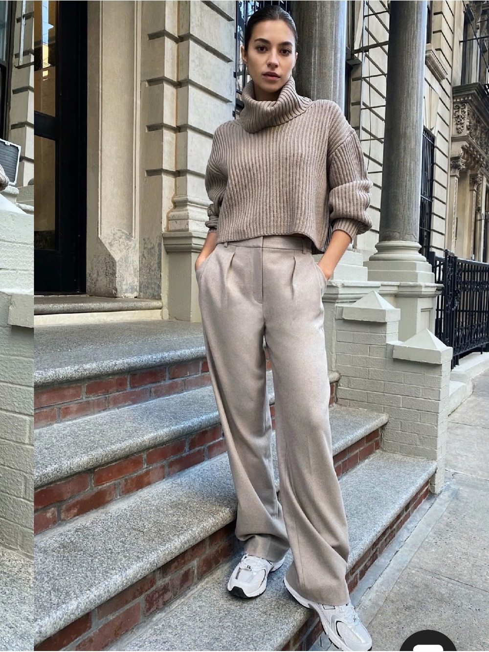 Babaton Aritzia Guell 100% Merino Wool Cropped Turtleneck Sweater Cream S